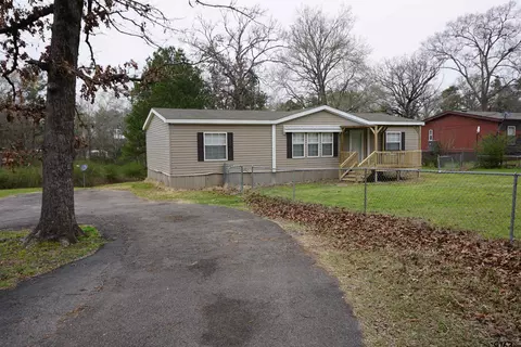 204 Mimoa Ln, Lufkin, TX 75901