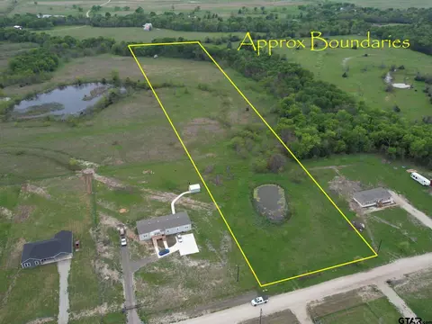 1992 Vz County Road 3808, Wills Point, TX 75169
