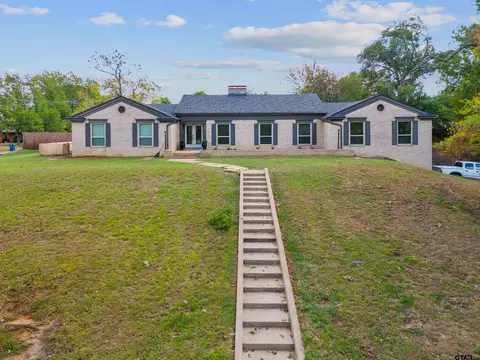 1007 Canada, Jacksonville, TX 75766