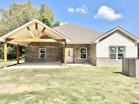 419 E 7th St, Mount Pleasant, TX 75455
