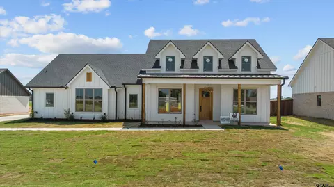 16266 Eagle Ln, Lindale, TX 75771