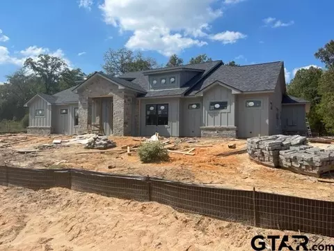 14681 Woodland Creek Dr, Lindale, TX 75771