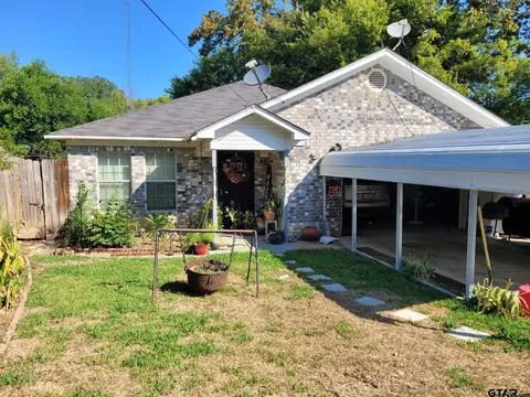 210 E Cedar, Tyler, TX 75702
