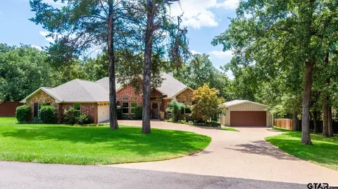 16686 Meadow Crest Dr, Lindale, TX 75771