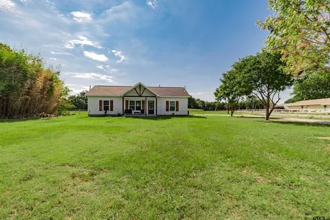 229 Americana Rd, Palmer, TX 75152