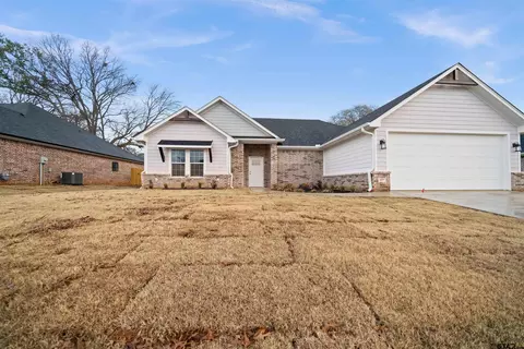 117 Rose Row, Winona, TX 75792