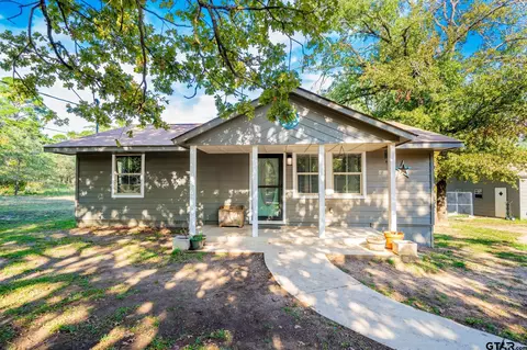108 N King Lake Rd, Scroggins, TX 75480