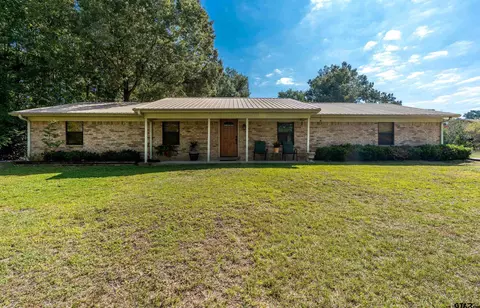 1526 Chaparral Rd, Gilmer, TX 75645