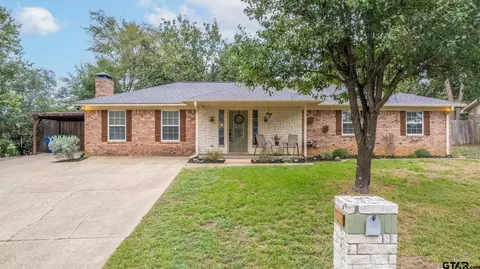 801 Peggy Dr, Whitehouse, TX 75791