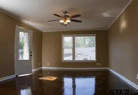 412 Troup Hwy, Tyler, TX 75701