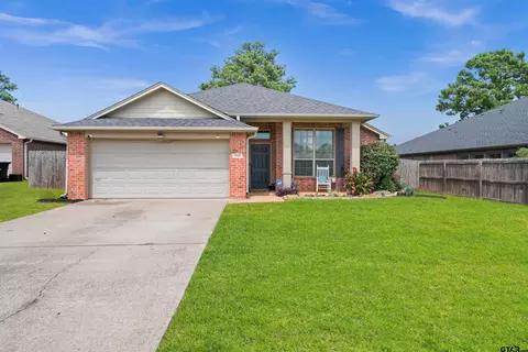2027 Cumberland Dr, Longview, TX 75601