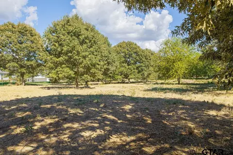 14706 Cr 424, Lindale, TX 75771