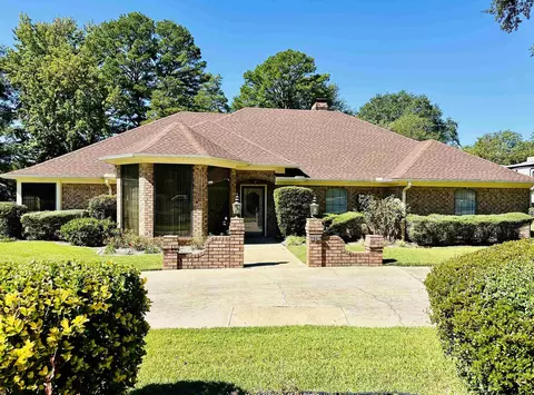 2607 Northhaven Dr, Longview, TX 75605