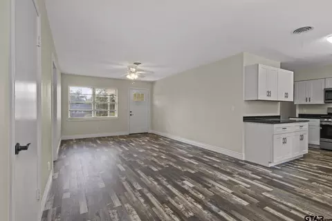 101 Walker Dr, Naples, TX 75568 photo 7