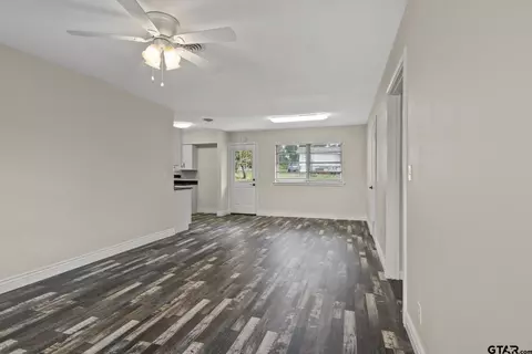 101 Walker Dr, Naples, TX 75568 photo 5