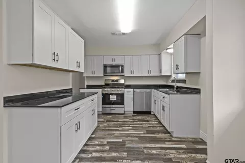 101 Walker Dr, Naples, TX 75568 photo 8