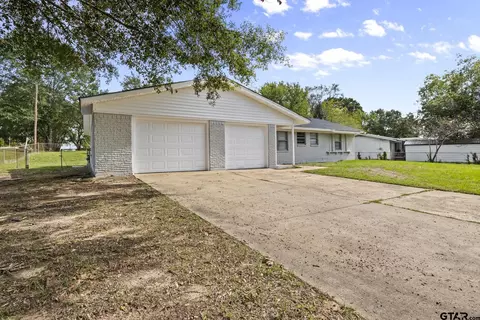 101 Walker Dr, Naples, TX 75568 photo 2
