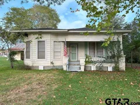 238 SW 1st St, Mount Enterprise, TX 75681