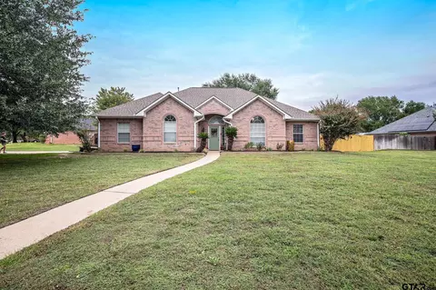 19393 Sandhill Ln, Flint, TX 75762
