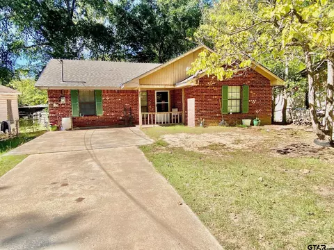 809 S Cedar, Crockett, TX 75835