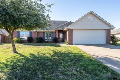 11219 Twin Spires, Flint, TX 75762