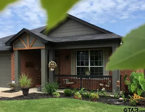 825 Greenwood, Lindale, TX 75771
