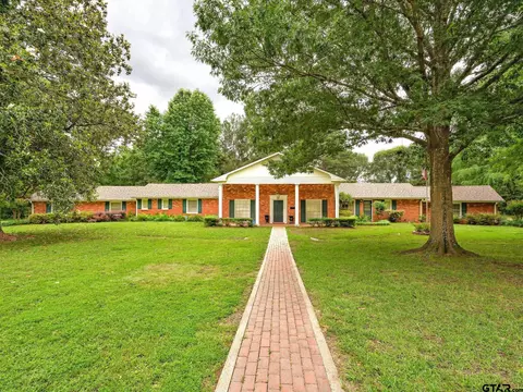 100 Hughes Cir, Daingerfield, TX 75638