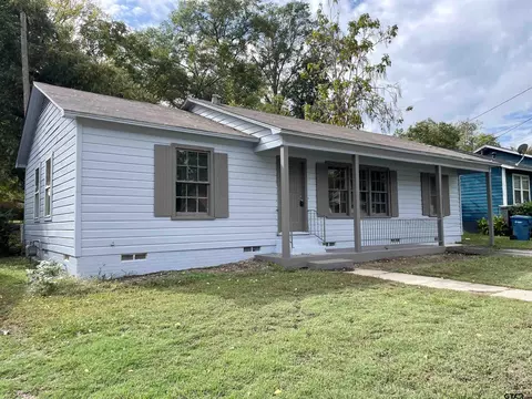 1304 Lamar, Mount Pleasant, TX 75455