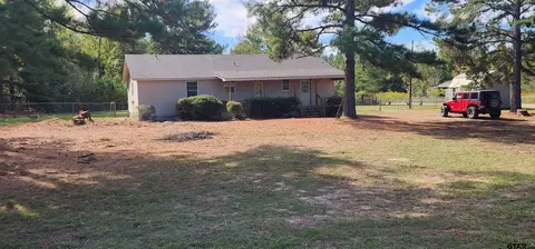 2729 Airstrip, Gilmer, TX 75644 photo 2