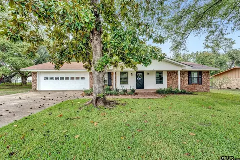 209 Christine, Lindale, TX 75771