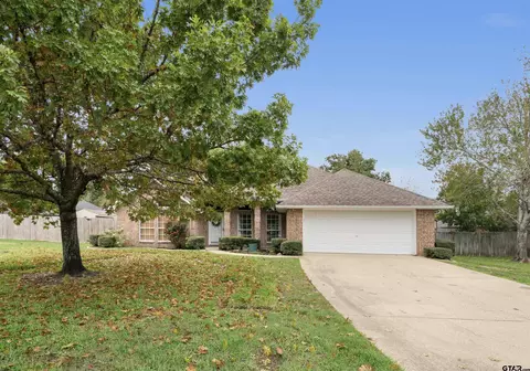 1601 Crystal Cv, Whitehouse, TX 75791