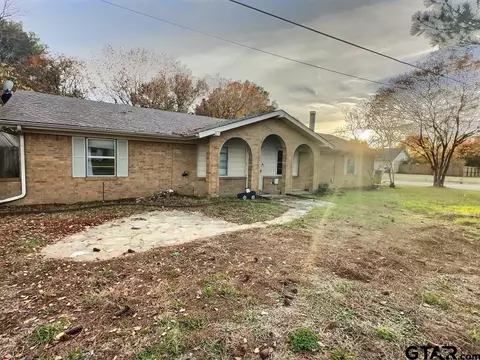 1000 E Ohio, Van, TX 75790