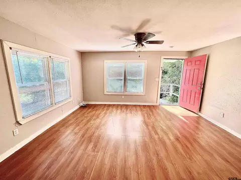 1215 S Robertson UNIT C, Tyler, TX 75701