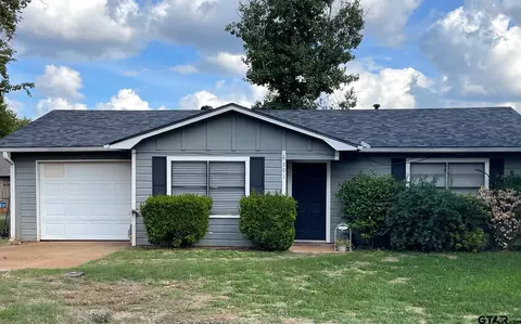 301 Crestview St, Whitehouse, TX 75791