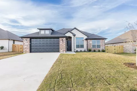 247 Amanda Ave, Bullard, TX 75757