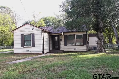 914 Leach St, Kilgore, TX 75662
