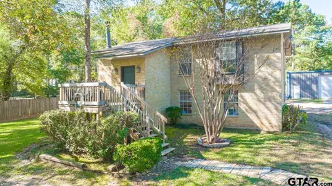 5223 N Wood Ln, Longview, TX 75605