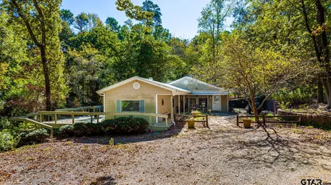 7246 Green Hills Rd, Gilmer, TX 75644