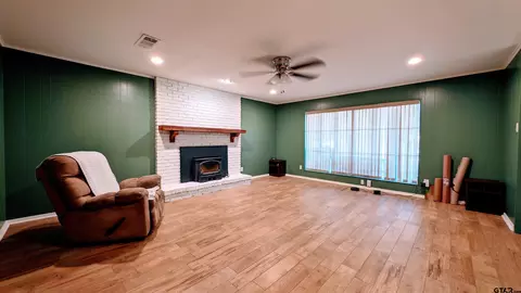 300 E Twilight, Longview, TX 75604 photo 6