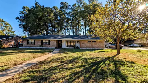 300 E Twilight, Longview, TX 75604 photo 2