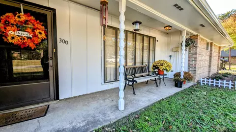 300 E Twilight, Longview, TX 75604 photo 3