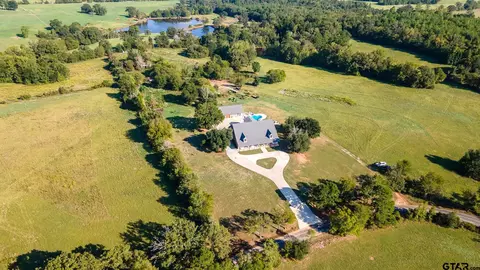 12050 Yarbrough Ln, Troup, TX 75789