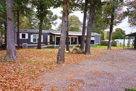 4983 Fm 315 S, Chandler, TX 75758