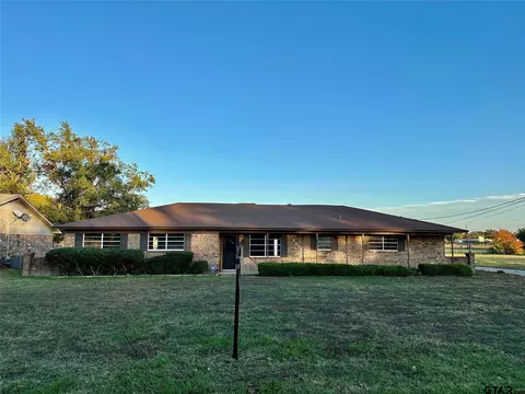 1216 Georgia St, Sulphur Springs, TX 75482