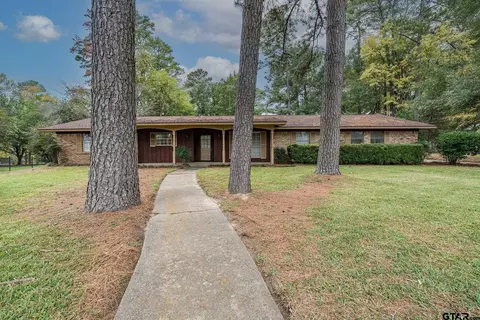 707 Woodbine, Hawkins, TX 75765