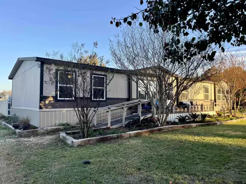 2428 Plainview, Omaha, TX 75571