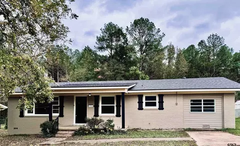 1301 Webb St, Henderson, TX 75654
