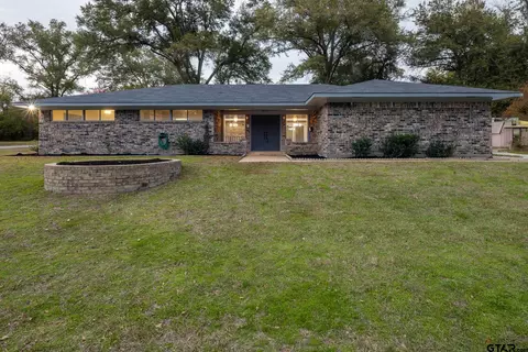 832 Loftin St, Tyler, TX 75703