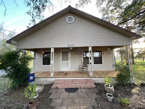 907 County Road 2750, Wells, TX 75976