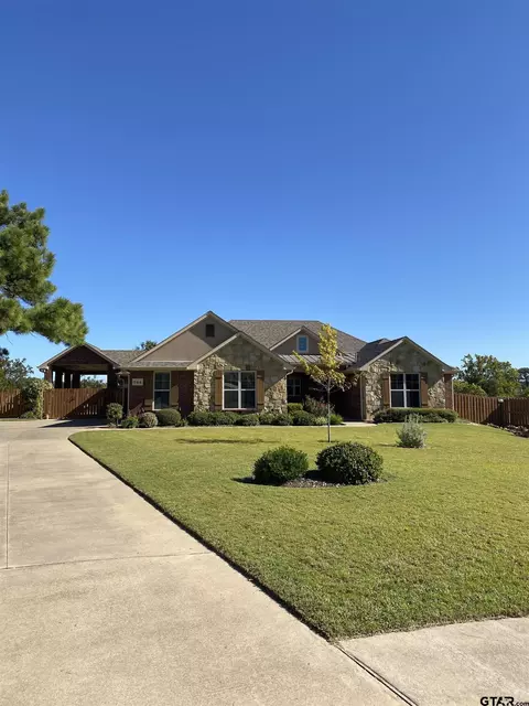 744 Abbey Rd, Lindale, TX 75771